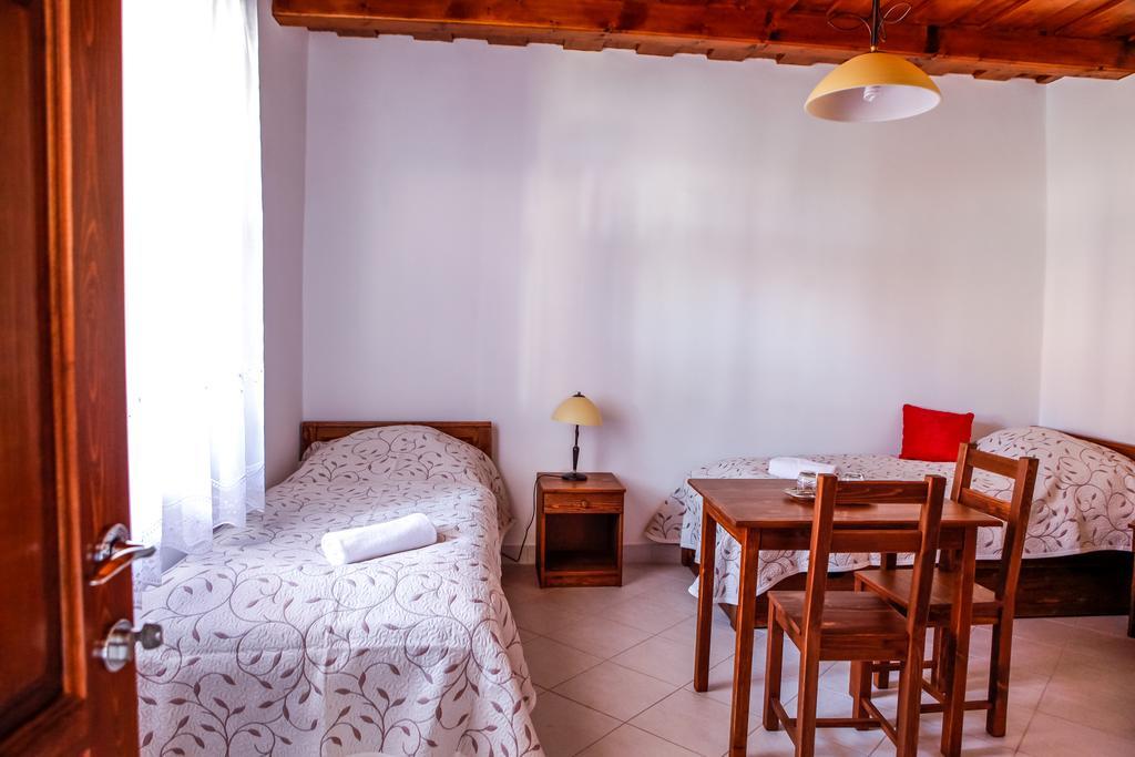 Katica Vendeghaz Hotel Tarcal Room photo